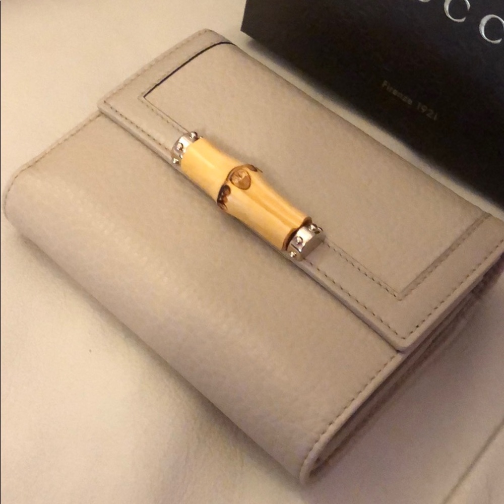 Authentic Gucci leather wallet